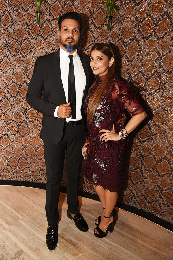 Falguni and Shane Peacock Images