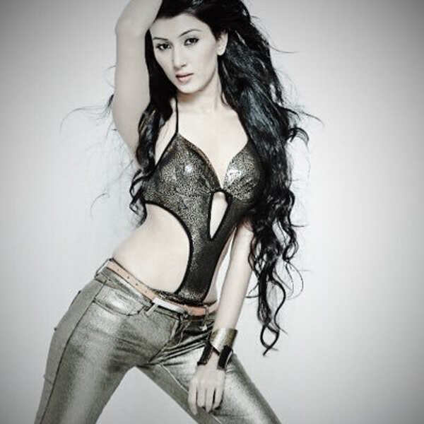 Nikunj Malik Photos
