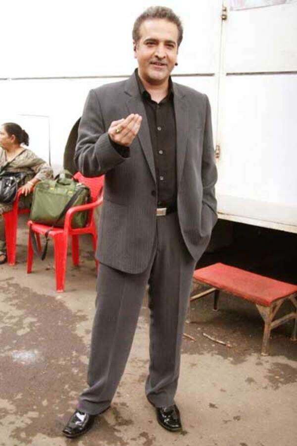 Ravi Behl Photos