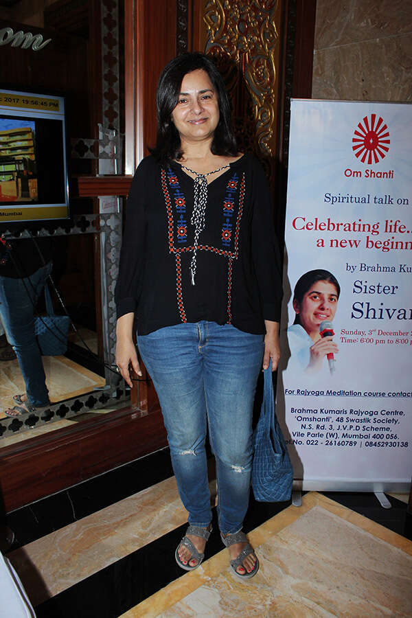 Kitu Gidwani Images