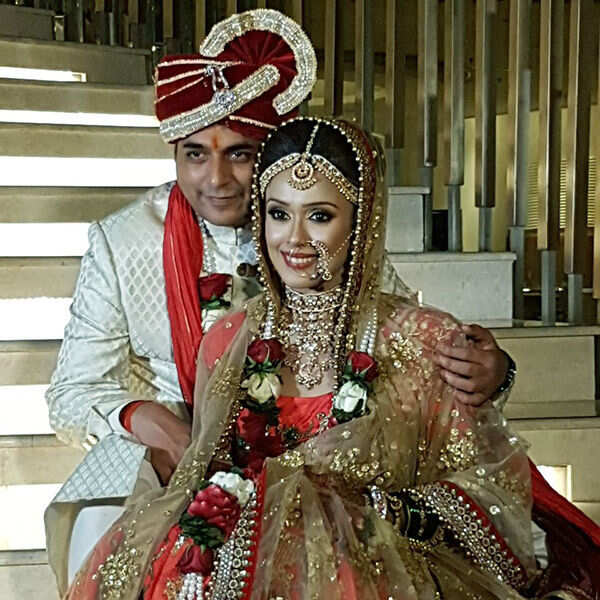 Anand Tiwari