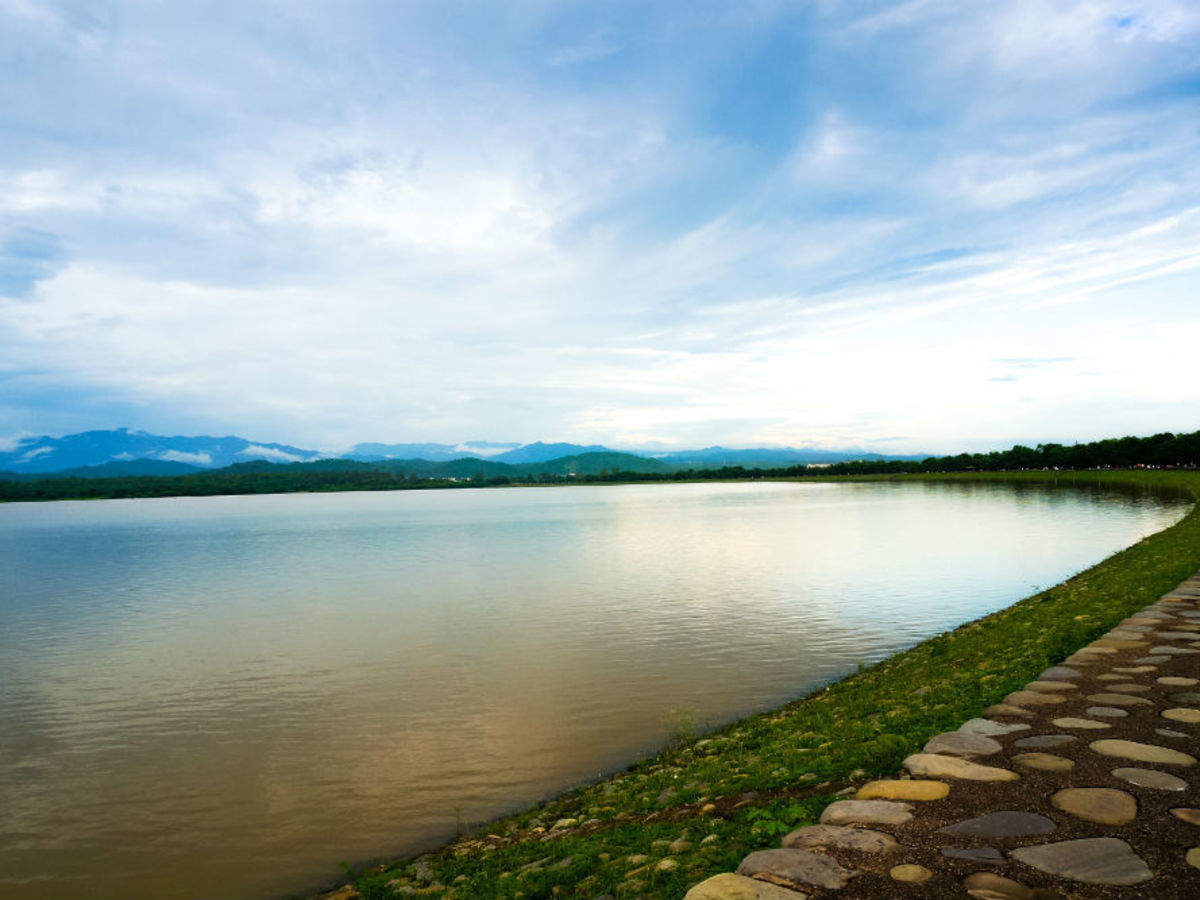 Rock Garden to Sukhna Lake Distance