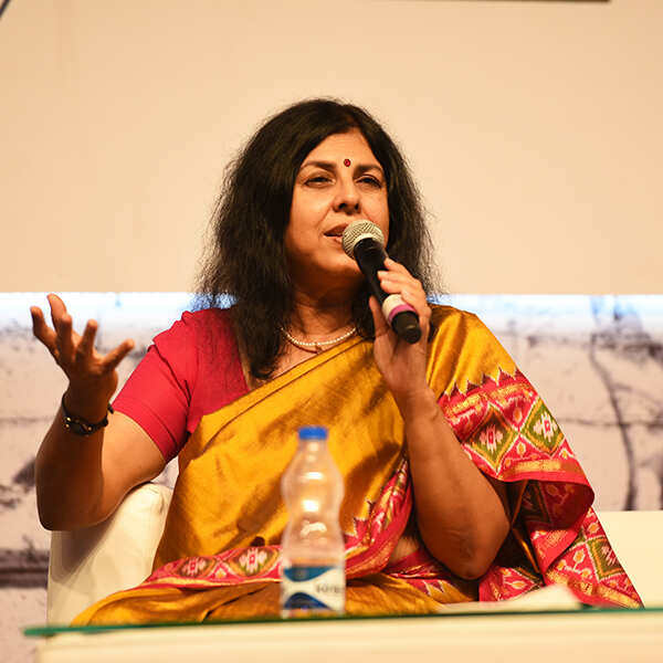 Chitra Banerjee Divakaruni