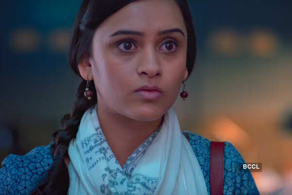 Parna Pethe Wallpapers