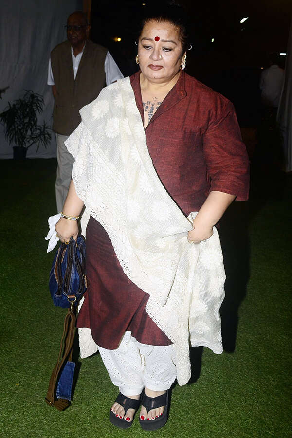 Apara Mehta Pictures
