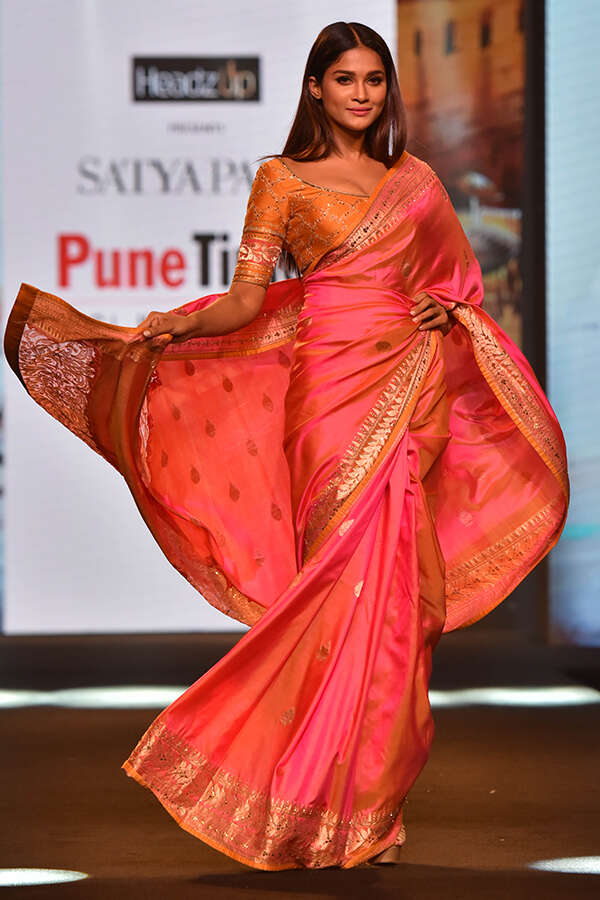 Sushrii Shreya Mishraa Stills