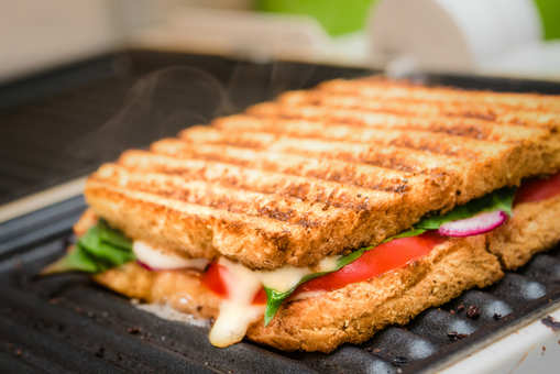 Chana Masala Grill Sandwich