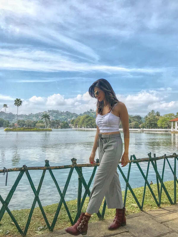 Kishwar Merchant Images