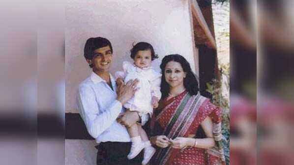 Deepika’s adorable childhood picture with parents