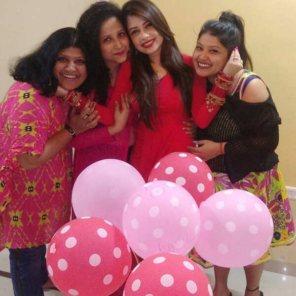 Pooja Singh Pictures