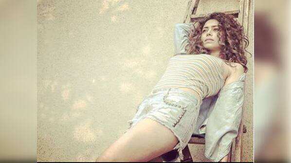 Vaishnavi looks unrecognizable