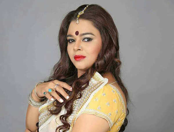 Gulfam Khan Photos