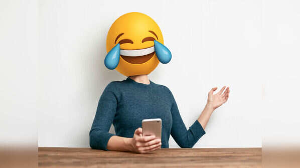 10 people literally DIED from laughing too hard! No kidding!