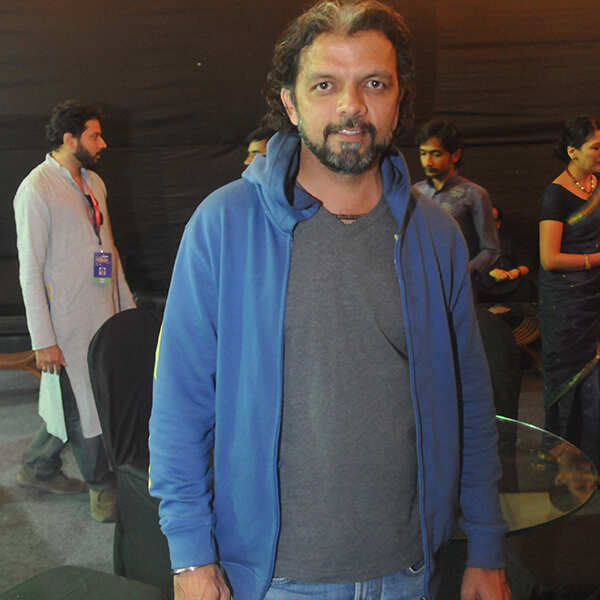 Mahesh Limaye Images