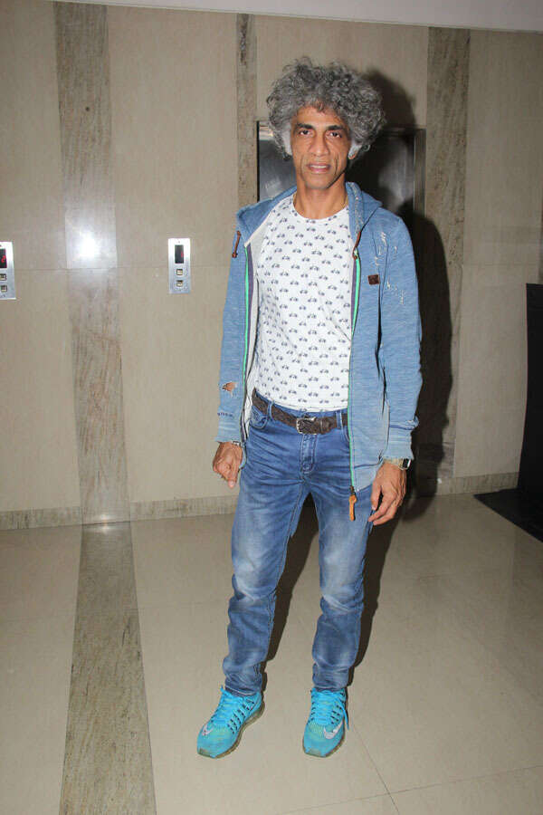 Makarand Deshpande Stills