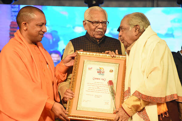 Birju Maharaj Stills