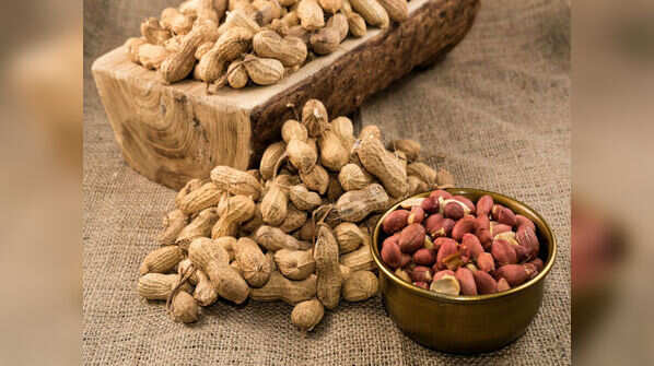 Handful of peanuts and chana