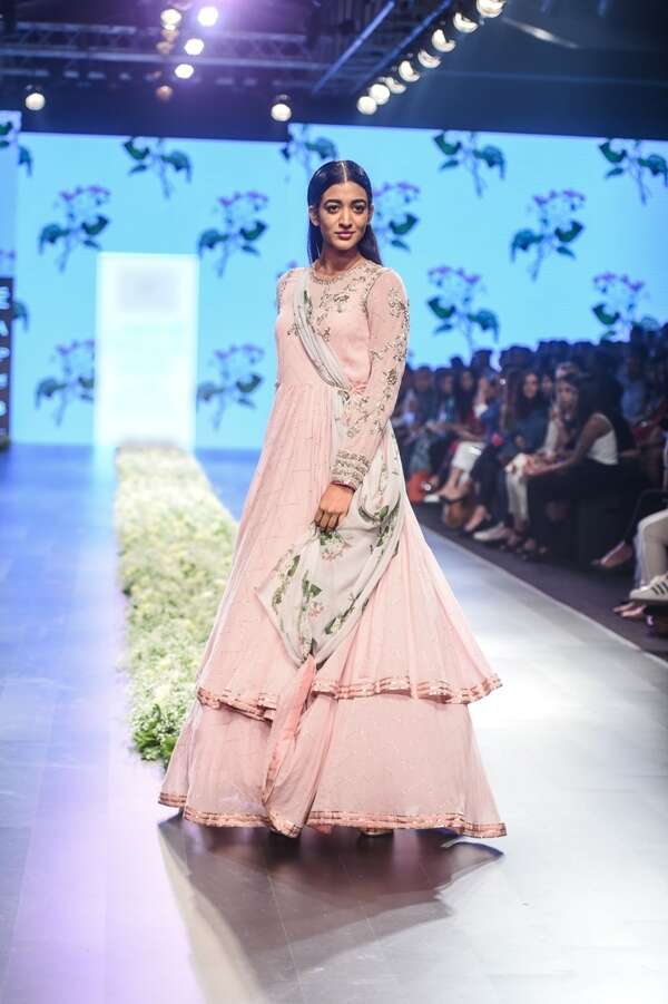 Anushree Reddy Wallpapers