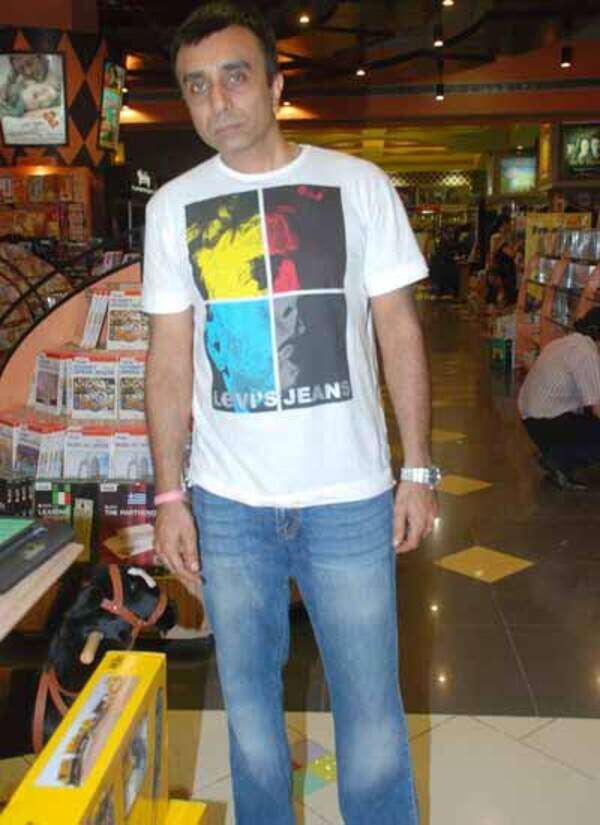 Sanjay Gadhvi Photos