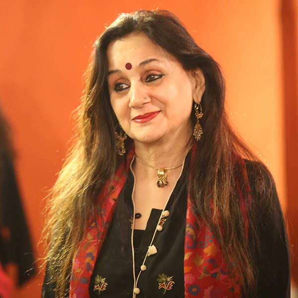 Nalini.