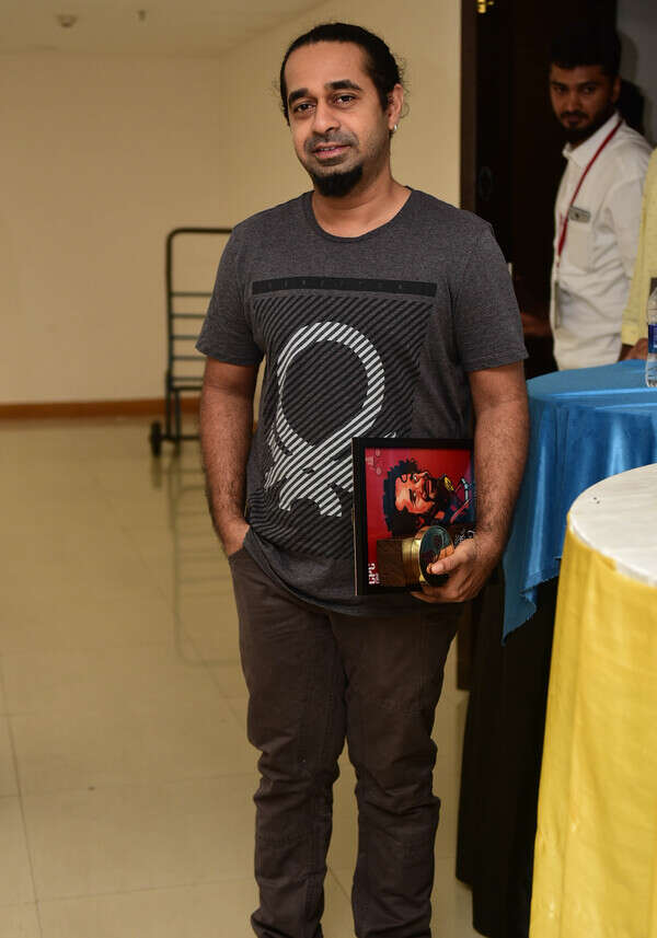 Rex Vijayan Photos