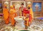 PM Trudeau performs puja rituals