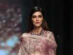 ​​Kriti Sanon is speaking to her parents in Punjabi, Here's why!