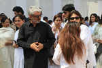 ​Bollywood celebs and citizens bid legendary actor Sridevi goodbye​