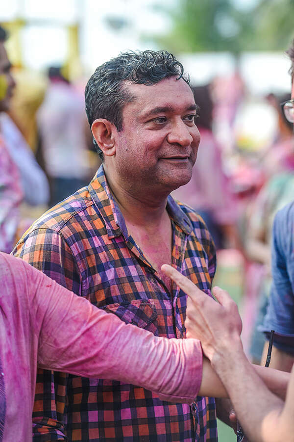 Ken Ghosh Photos