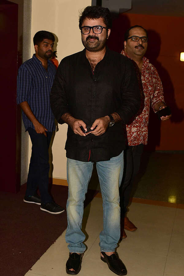 Anoop Menon Wallpapers