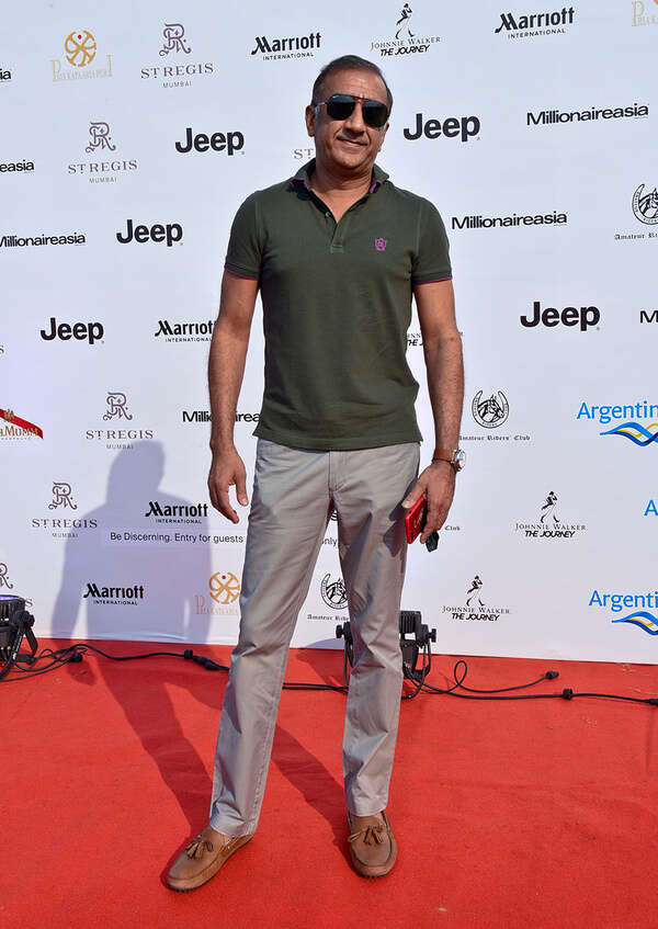 Milan Luthria Images