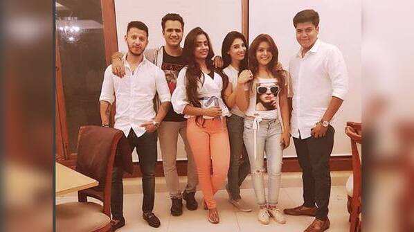 Yeh Rishta Kya Kehlata Hai's Parul Chauhan was surprised by her friends on her birthday, see pics