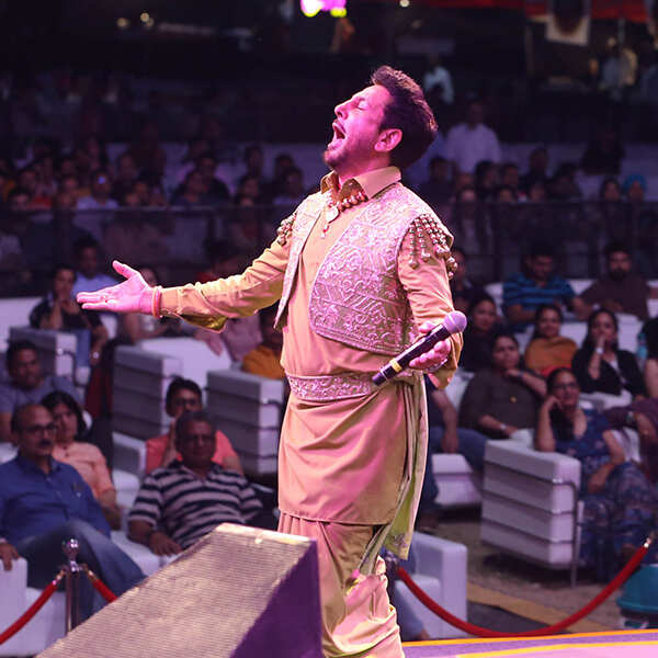 Gurdas Maan