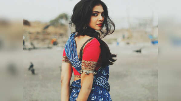 Grand debut opposite Dulquer Salmaan in ‘Pattam Pole’