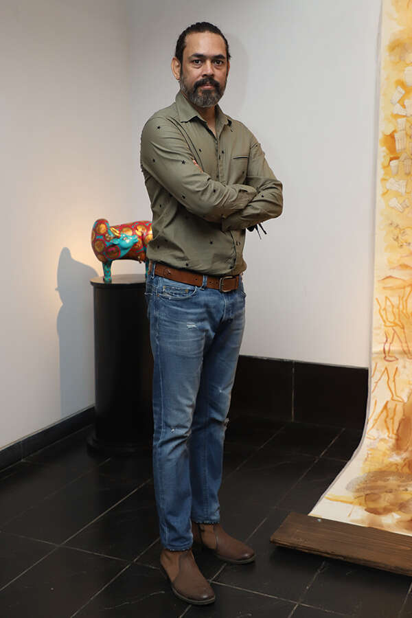 Vivek Sharma Photos