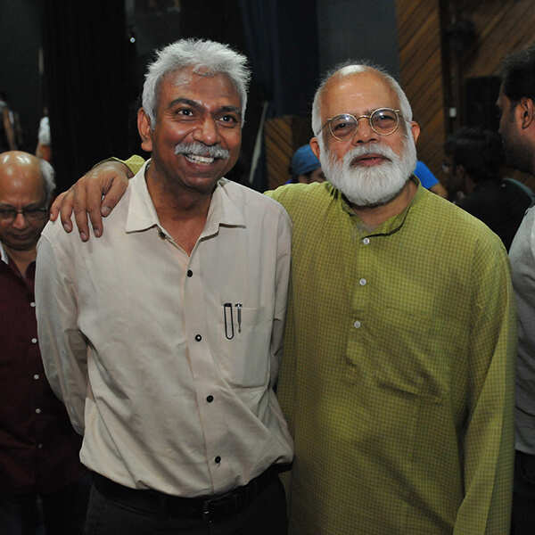 Dr Praveen Photos
