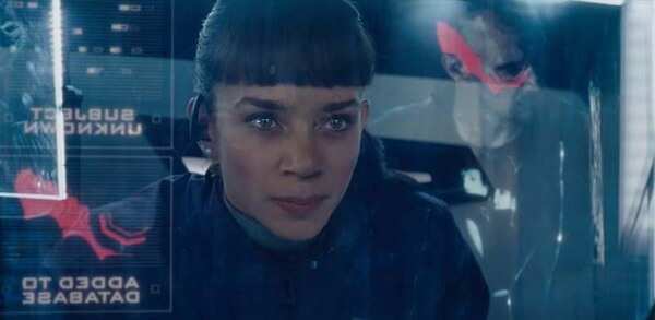 Hannah John Kamen Wallpapers