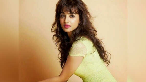 Radhika Apte in view of 'PadMan' says it's seldom that such social issues are blended so well with entertainment