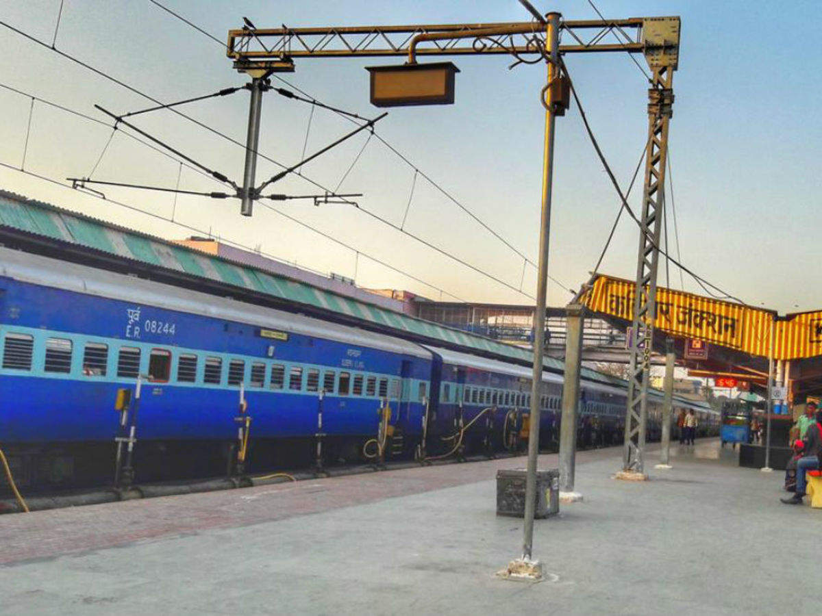 Delhi(India) Railway station put this Platform sign in Braille so