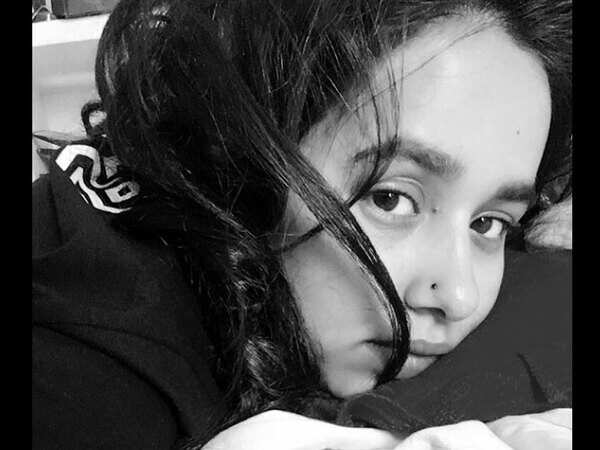 Sunanda Sharma Wallpapers