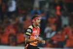 IPL 2018: Sunrisers Hyderabad beat Mumbai Indians by one wicket in their second home game