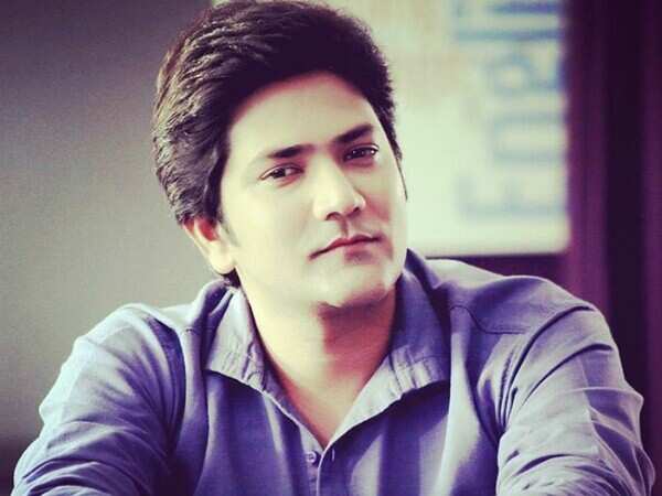 Aniket Vishwasrao Pictures