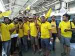 CSK fans reach Pune