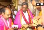 CM Siddaramaiah visits the Chamundeshwari Temple to seek blessings