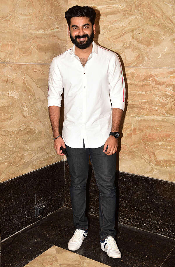 Adil Ibrahim Images