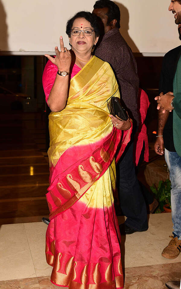 Mallika Sukumaran Images