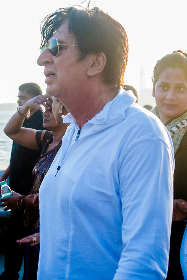 Kailash Surendranath Pictures