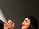 Anushka & Sakshi cheered on as Virat Kohli, MS Dhoni clashed during RCB-CSK IPL match