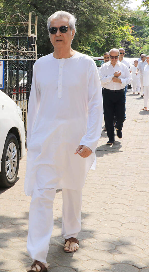 Romesh Sharma Images