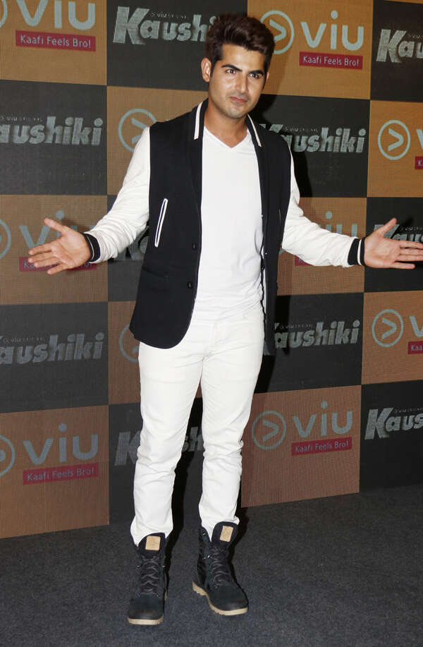 Omkar Kapoor Images